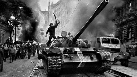 Събират липсващата част от историята на Пражката пролет