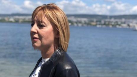 Манолова от Варна: Държавата да осигури безплатни тестове за всички