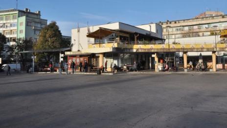 Десетки автобусни курсове са отменени в Хасково