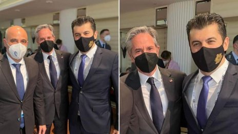 Премиерът фотошопна колегата си Ковачевски. Резна го от снимка и… скандал