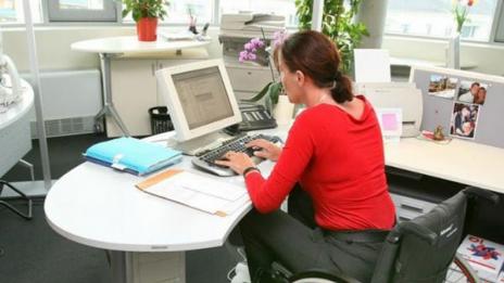Двойно са се увеличили работещите инвалиди след въвеждането на квоти