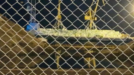 Екоминистърът идва в Девня, проверява вносния боклук на Варна-Запад