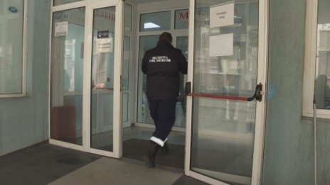 Близки на загиналите в ковид отделението не приемат версията за запалена цигара