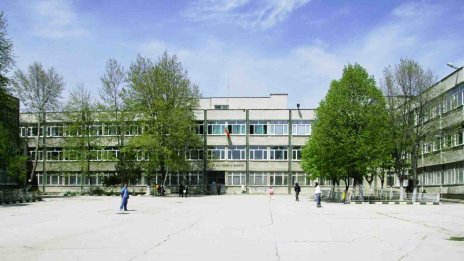 С 16,3 млн. лева ремонтират 7 училища и 3 детски градини във Варна