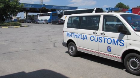 Обрат: Появи се контейнерът от Кримския мост, дошъл от Румъния в Русе, после отплавал от Бургас