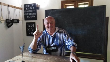 Матури, НВО-та... мерят колко могат да наизустят децата. Това ли е целта ни?