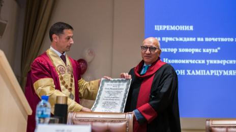 Левон Хампарцумян стана „доктор хонорис кауза“ на ИУ – Варна