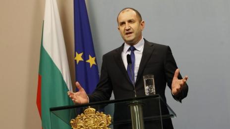 Румен Радев: Заплахата за демокрацията не идва от армията, а от политиците