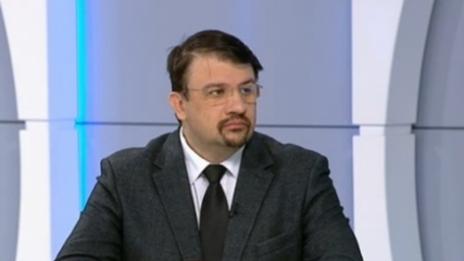 Десните против 100% мажоритарен вот в 2 тура