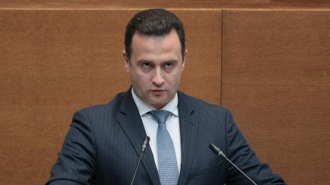 Министър обясни призините за назначението на Румен Спецов