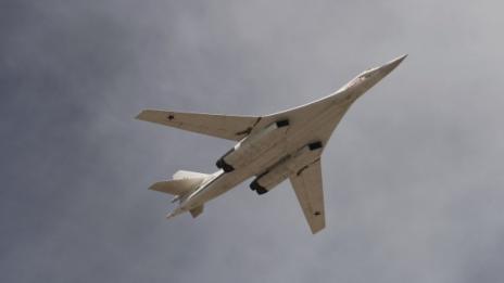 Руски ракетоносци и... военни самолети на САЩ и Канада – по тревога