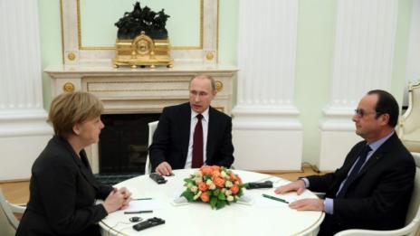 Меркел, Путин и Оланд обсъдиха мира в Украйна