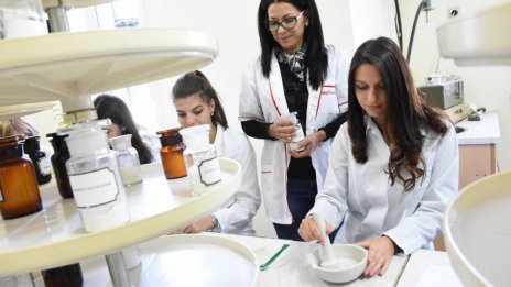 Помощник-фармацевтите искат главата на шефа на НЗОК