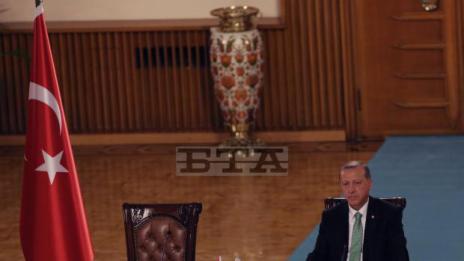 Ердоган подписа указ за закриването над 1000 частни училища