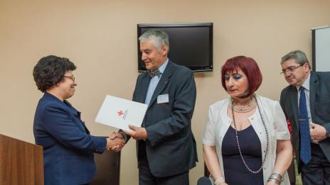 БЧК дари апаратура на детска клиника