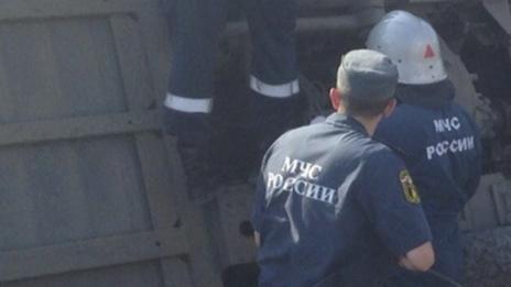 Трагедия в Русия: 19 души загинаха при удар на автобус и влак
