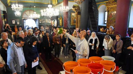 С водосвет и света литургия отбелязаха деня на свети Мина