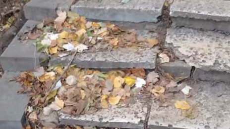 Варненското крайбрежие: Свлачища, срутища, течове... ВИДЕО