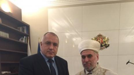 Премиерът: Да не допускаме разделение на мюсюлмани и християни