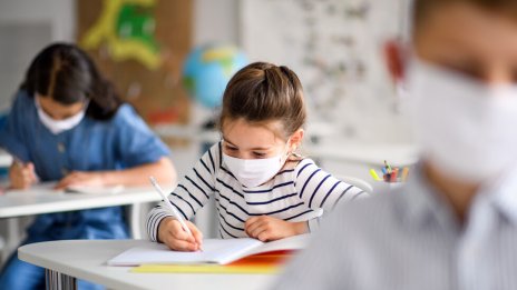 Ето къде учениците се връщат в клас от понеделник