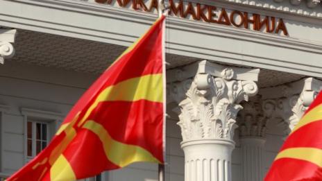 ЕС отложи старта на преговорите с Тирана и Скопие за октомври  