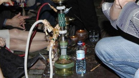Млада жена почина по време на купон