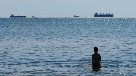 Атаките с дронове в Черно море оскъпиха рязко застраховането на корабите