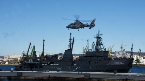 ВМС откриха новата учебна година със зрелищни демонстрации (СНИМКИ)