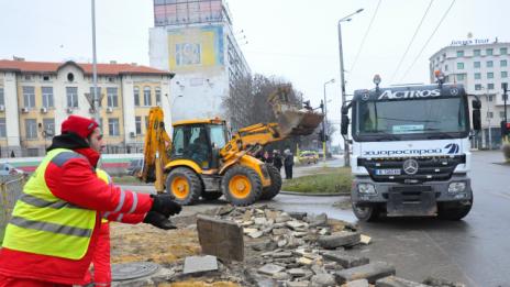 Няма да има безконтролно разкопаване на улици във Варна