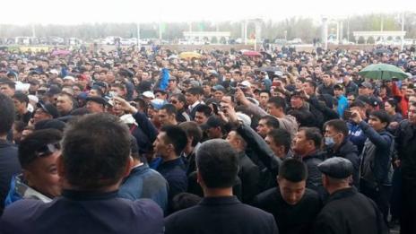 Десетки протестиращи са арестувани в Казахстан  