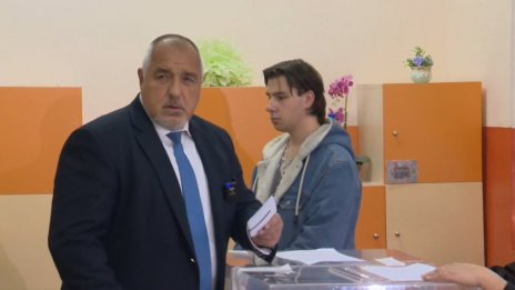 Борисов: Машините се чупят само във Варна и София