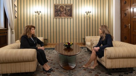 Йотова продължава с консултациите в търсене на служебен премиер