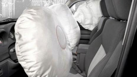 BMW изтегля близо 200 000 автомобила от Китай