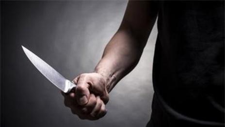 Мъж наръга с нож друг след скандал в Суворово