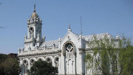 Пороят в Истанбул наводни Желязната църква  