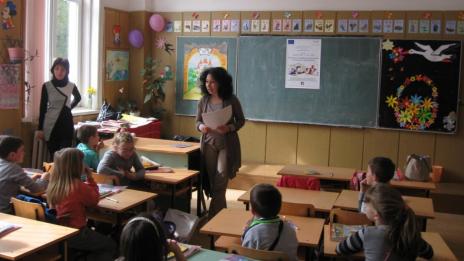 Учениците във Варна и областта започват от утре занятията