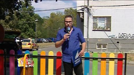 "Щрихи от утрото" (9.09.2016) -Защо детска площадка в кв. "Левски" тъне в боклуци?