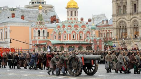 Русия отбелязва без блясък 100 години от Октомврийската революция
