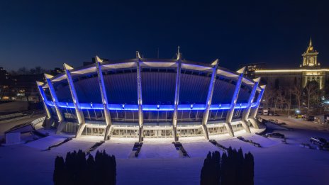 Обновиха фасадното осветление на Двореца на културата и спорта във Варна