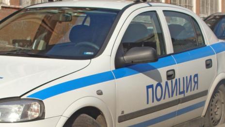 Мъж заплаши жена си, че ще я убие пред децата им