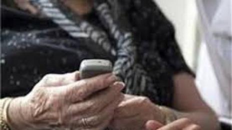 Възрастни варненки дариха над 16 бона на ало-измамници