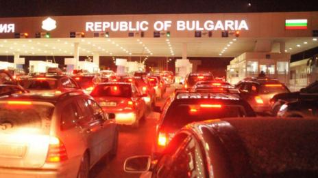 Превозвачи заплашват да затворят границата ни с Турция