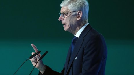 Убеждават Венгер да се изправи срещу Инфантино на изборите за шеф на ФИФА