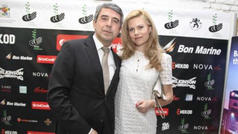 Плевнелиев и Деси Банова на късмет на Гришо в Париж