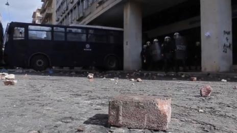 Протест на гръцки фермери прерасна в сблъсъци с полицията (Видео)