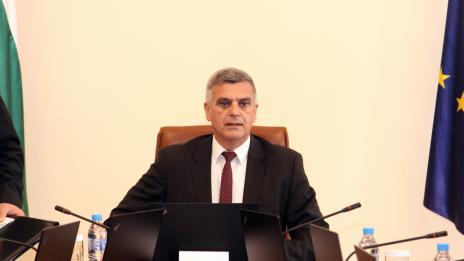 Служебният премиер води преговори за доставка на машини за гласуване