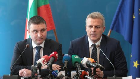 Москов скочи на Касата за парите за онкоболните