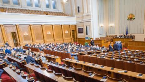 Парламентът отхвърли вота на недоверие към правителството