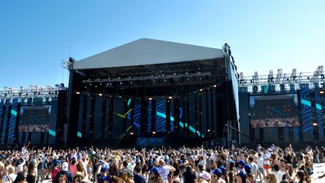 Близо 30 000 изпълниха южния плаж за MTV Presents Varna Beach (СНИМКИ)