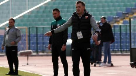 Двама юноши влязоха в групата на Локо (Пд) за мача с Етър